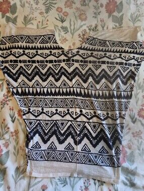 Teenbell boxy crop geometric Aztec print with a wide Vneckline dolman sleeves